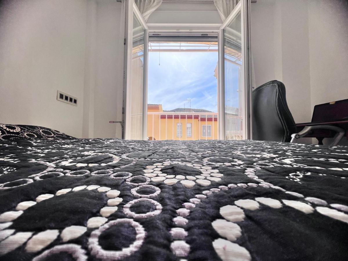格拉纳达Casa Ideal Familias Y Grupos Con Balcones Exterior Soleada Patios Cerca Alhambra, Sierra Nevada, Rio Genil, Lancha Del Genil, Parque Llano Y Reloj Del Sol Con Barbacoas, Campo De Futbol, Circuito Gimnasia公寓 外观 照片