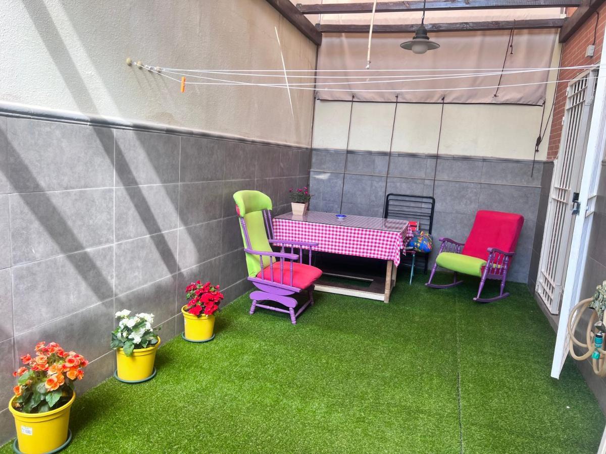 格拉纳达Casa Ideal Familias Y Grupos Con Balcones Exterior Soleada Patios Cerca Alhambra, Sierra Nevada, Rio Genil, Lancha Del Genil, Parque Llano Y Reloj Del Sol Con Barbacoas, Campo De Futbol, Circuito Gimnasia公寓 外观 照片
