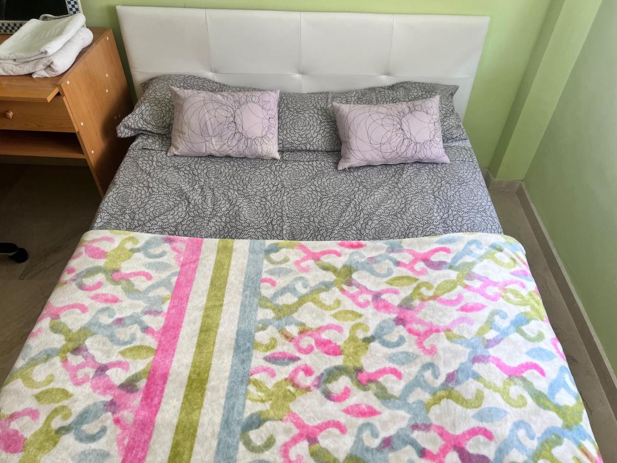 格拉纳达Casa Ideal Familias Y Grupos Con Balcones Exterior Soleada Patios Cerca Alhambra, Sierra Nevada, Rio Genil, Lancha Del Genil, Parque Llano Y Reloj Del Sol Con Barbacoas, Campo De Futbol, Circuito Gimnasia公寓 外观 照片