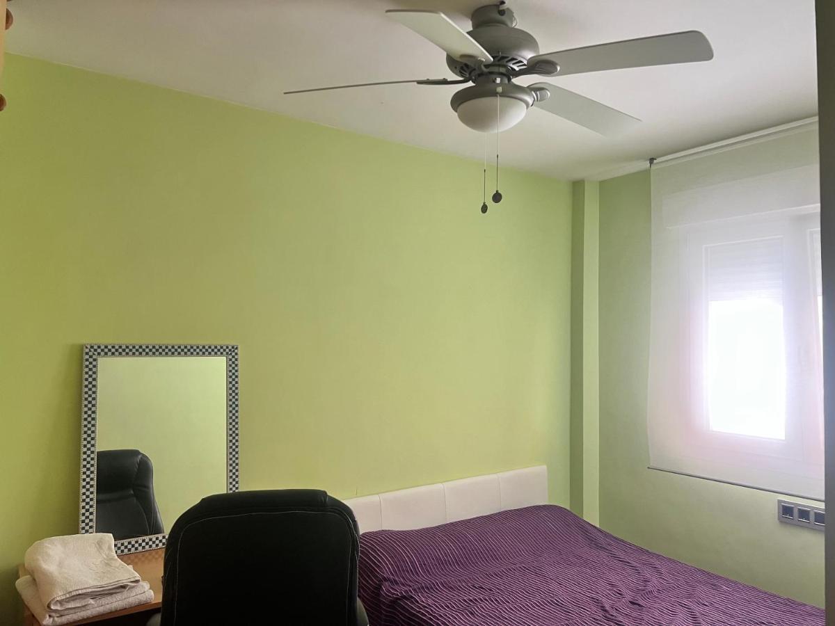 格拉纳达Casa Ideal Familias Y Grupos Con Balcones Exterior Soleada Patios Cerca Alhambra, Sierra Nevada, Rio Genil, Lancha Del Genil, Parque Llano Y Reloj Del Sol Con Barbacoas, Campo De Futbol, Circuito Gimnasia公寓 外观 照片